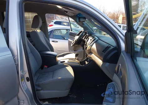 2013 Toyota Tacoma Prerunner V6 z USA, uszkodzony, nr VIN 5TFJU4GN4DX048857